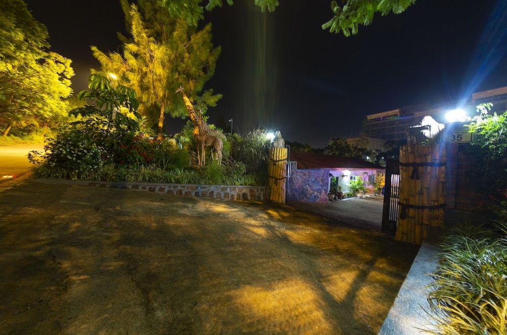 undefined B.Maurice Guest House 8