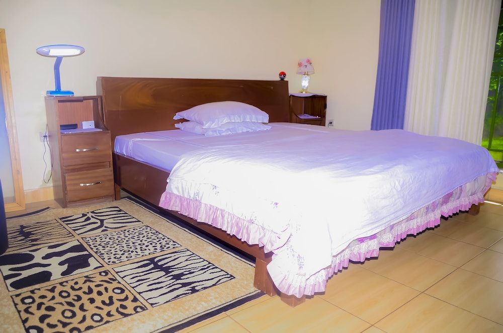 undefined BLB MOTEL 6