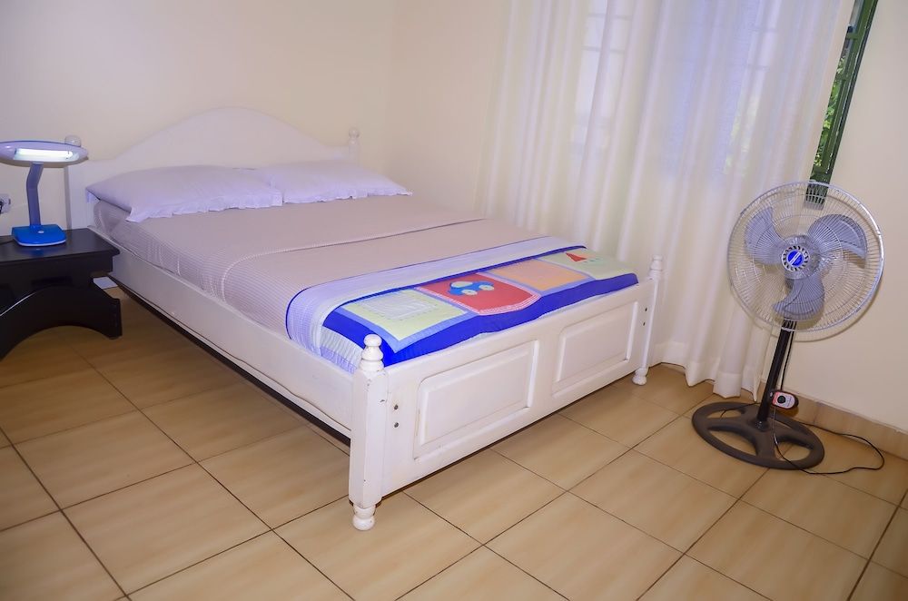 undefined BLB MOTEL 8