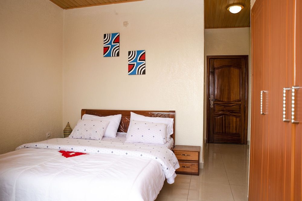 Kigali Castle B&B - Hostel Basic Room, Shared Bathroom 9