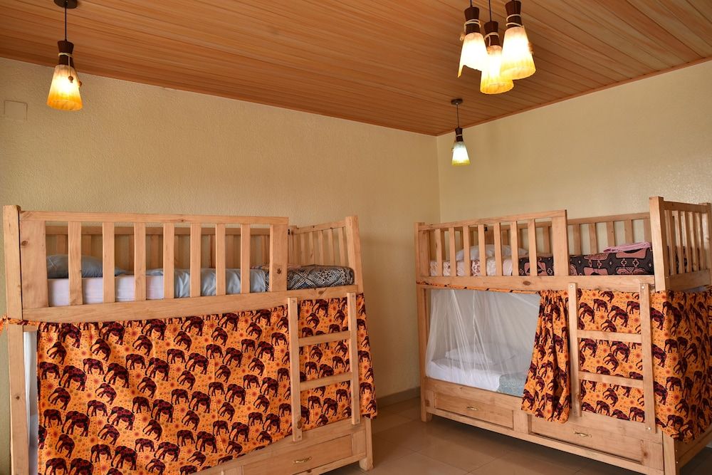Kigali Castle B&B - Hostel Shared Dormitory, Multiple Beds, Shared Bathroom 5