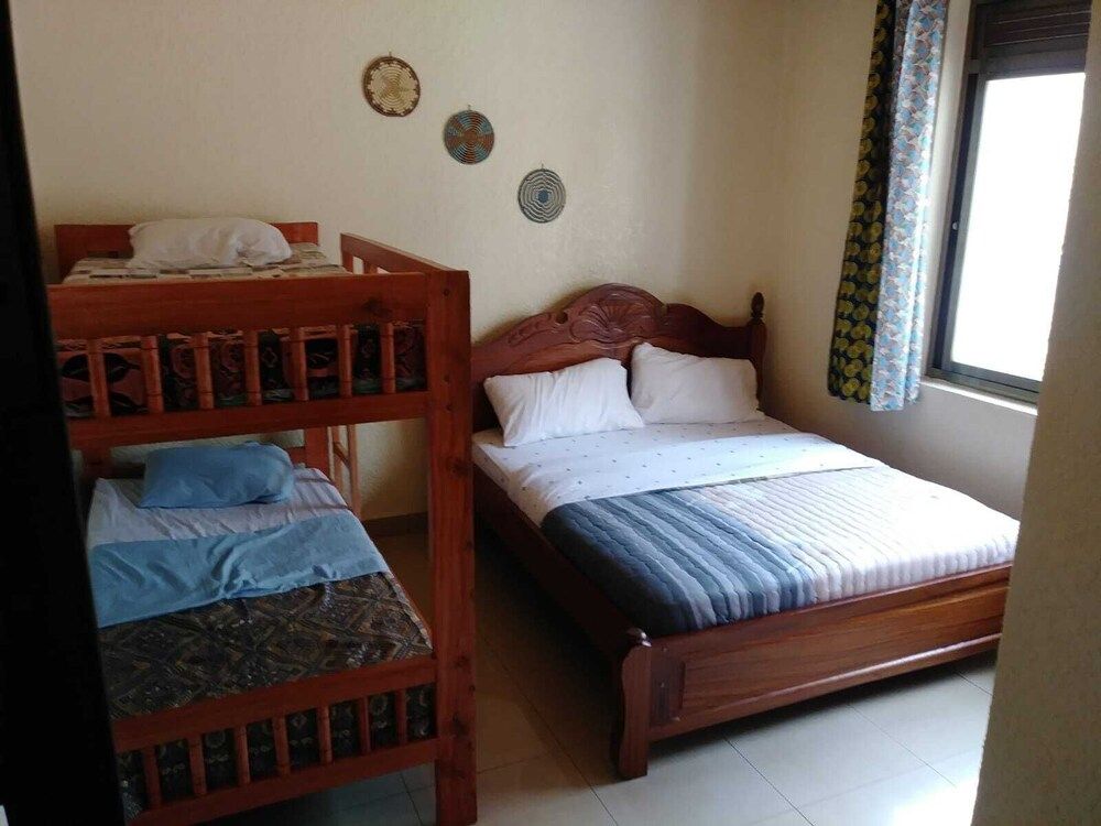 Kigali Castle B&B - Hostel Family Quadruple Room 3