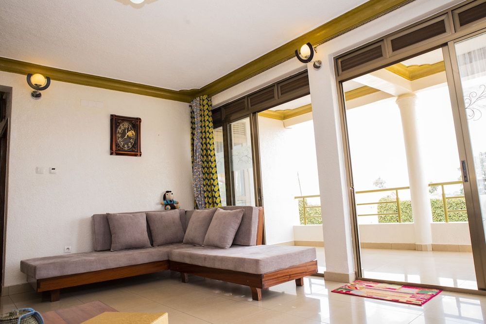 Kigali Castle B&B - Hostel Basic Room, Shared Bathroom 3