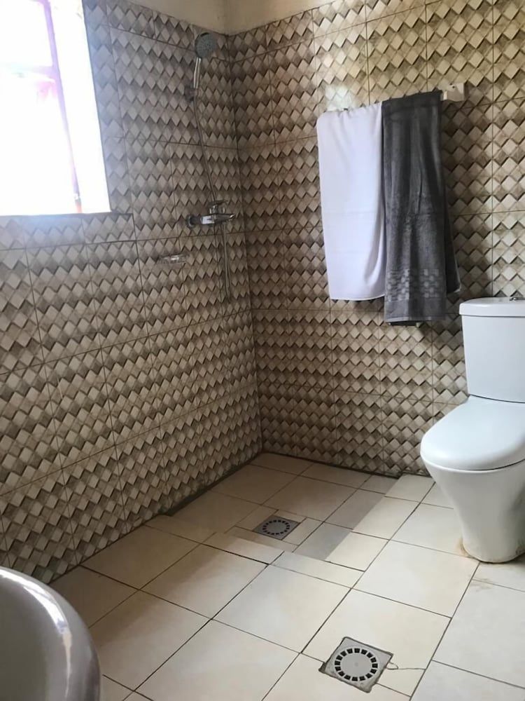 undefined Rainbow Aparts 8