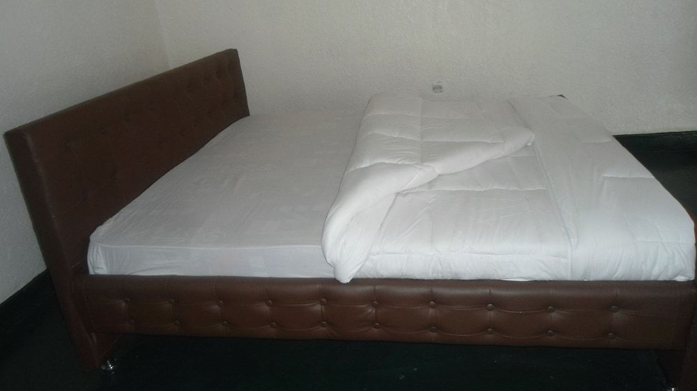 undefined Airport Inn Motel