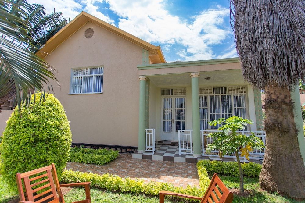 undefined Kereth B&B Living Space 4