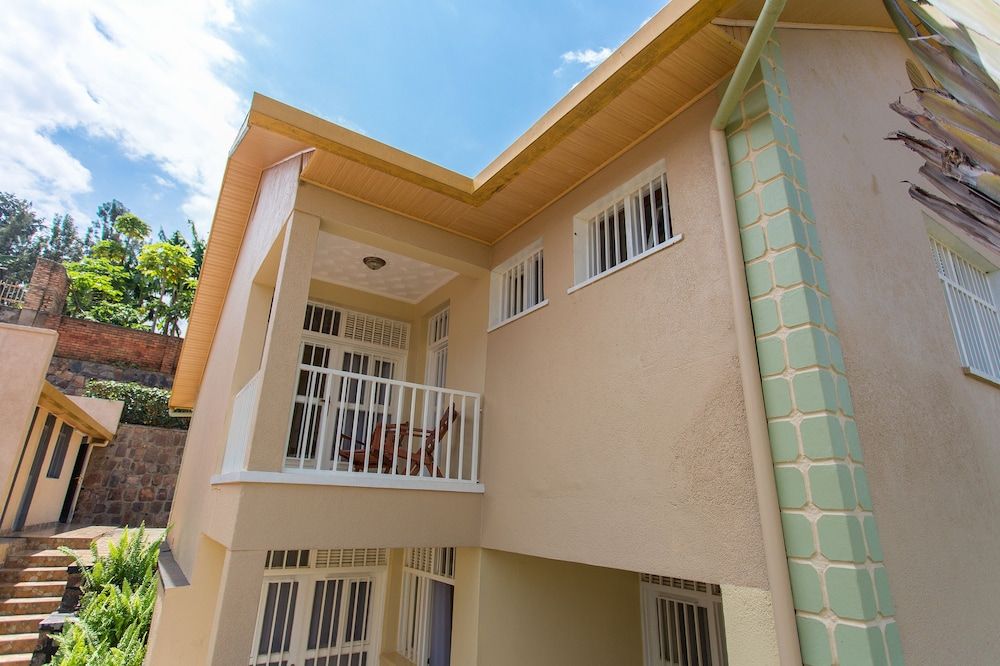 undefined Kereth B&B Living Space 6