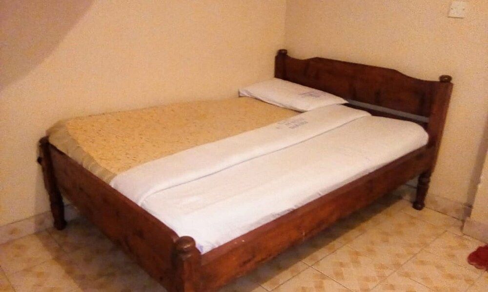 undefined Care Guest House 6