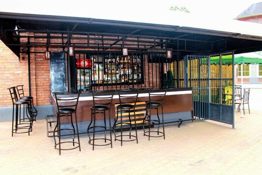 undefined Elegance Hotel 3