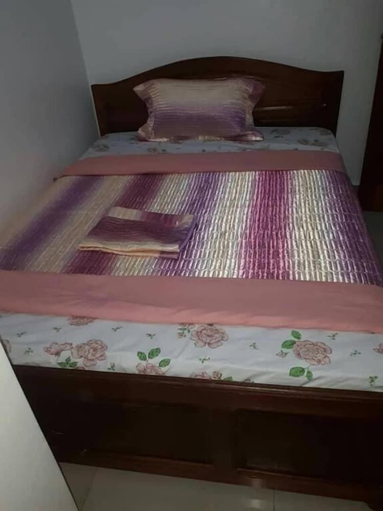 undefined Lion Motel 9