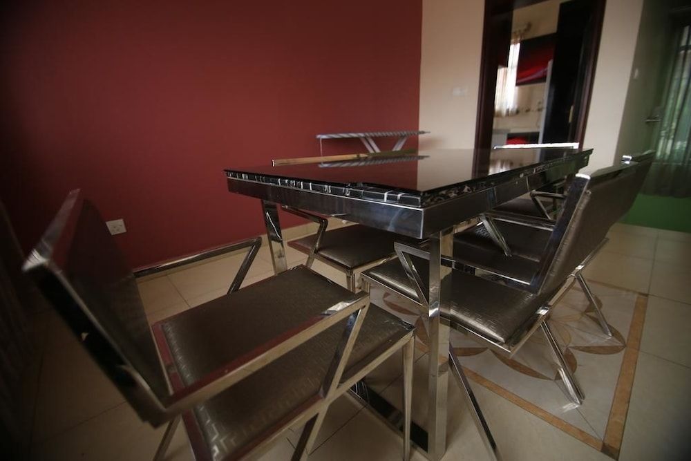 UM Apartments Business Apartment, 3 Bedrooms 8