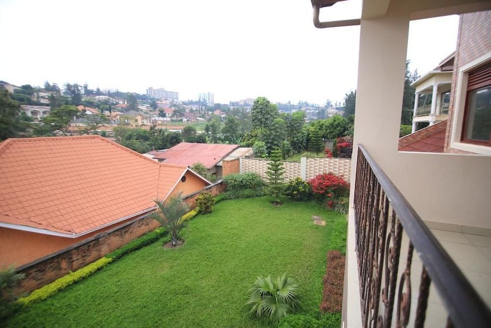 UM Apartments Business Apartment, 3 Bedrooms 20