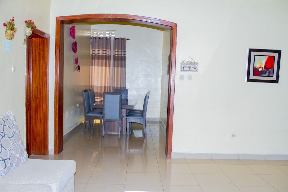 undefined Airport Appex Motel 2