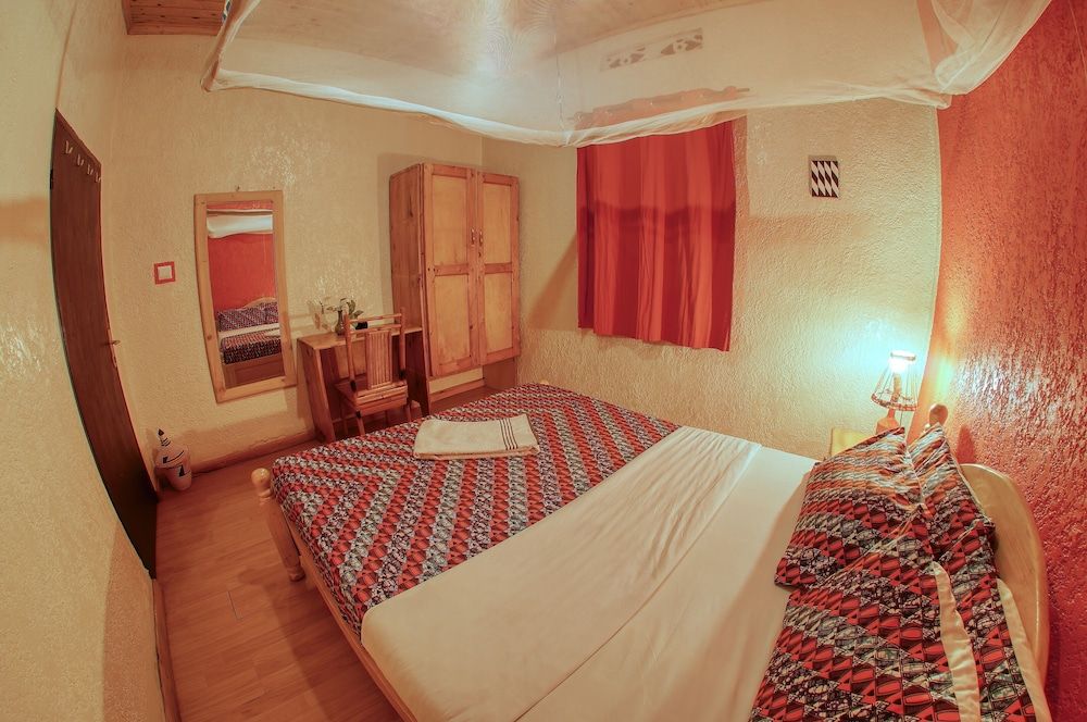 Tea House BnB Apartment Basic Double Room, Non Smoking, Garden View 3