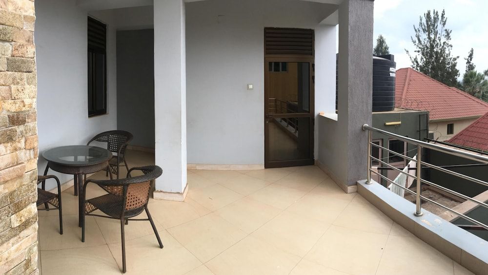 undefined Room in House - Private Room With Jacuzzi in Kigali 6