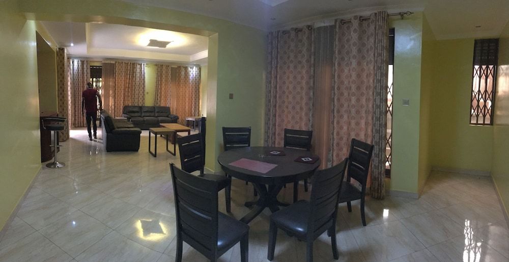 undefined Room in House - Private Room With Jacuzzi in Kigali 3