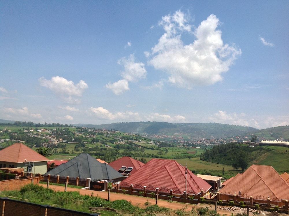 undefined Room in House - Standard Queen Bedroom @myplace 2