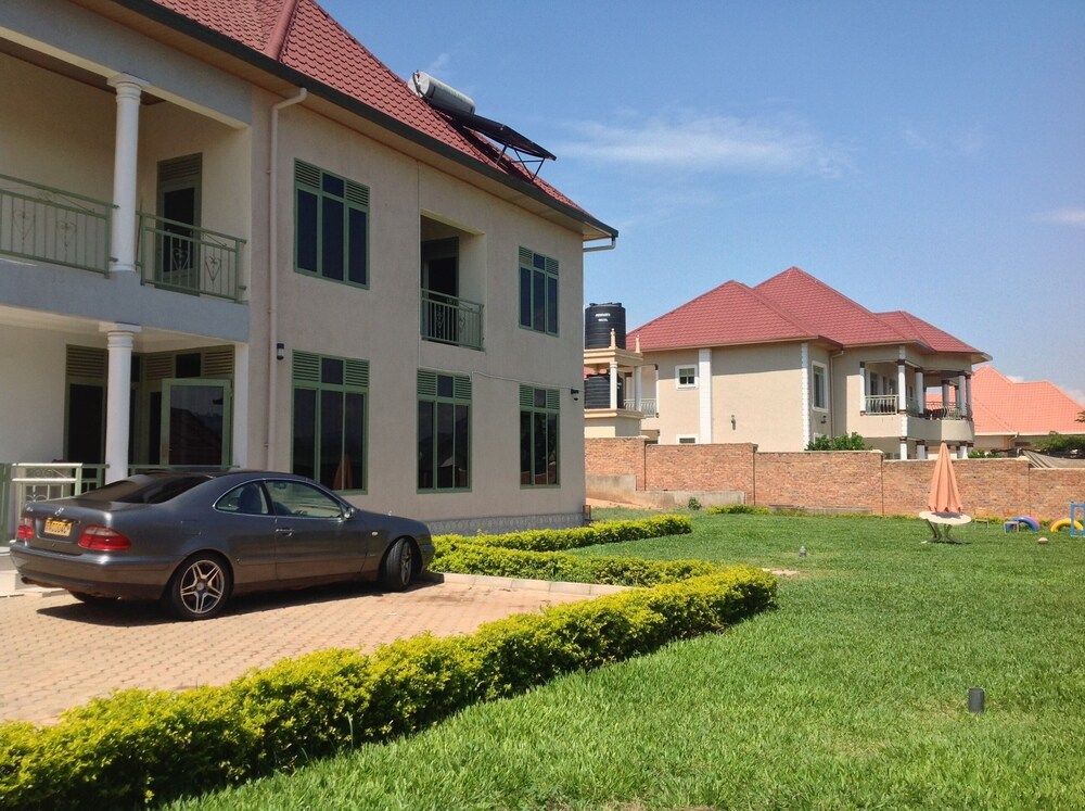 undefined Room in House - Standard Queen Bedroom @myplace