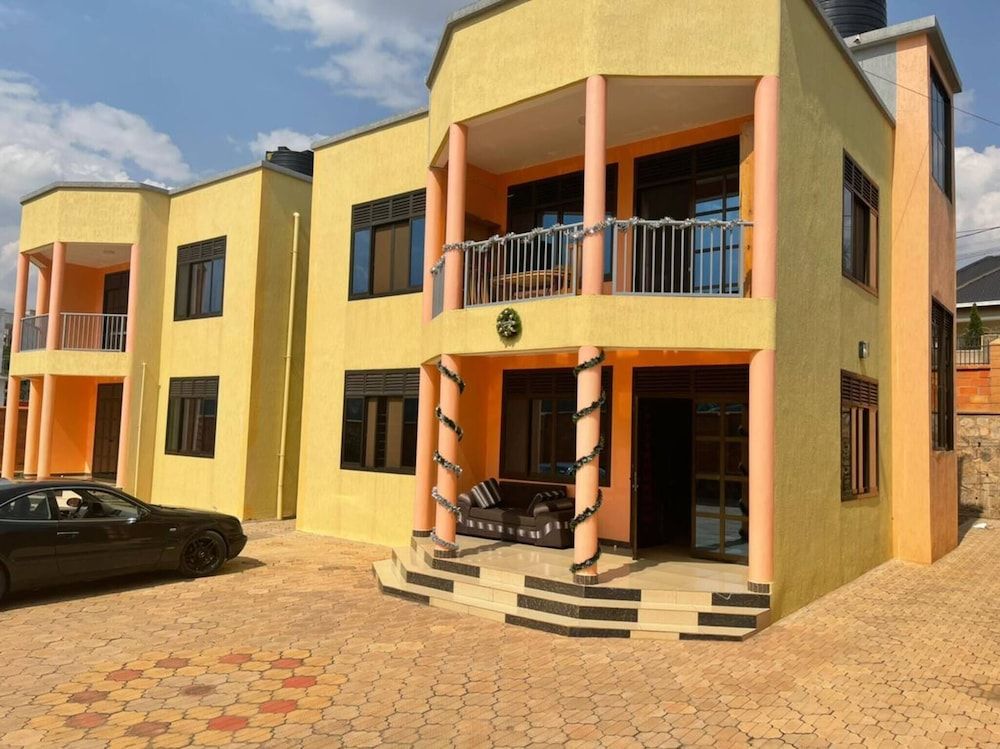 undefined Room-nshuti Spacious Quiet Rm For Short 5