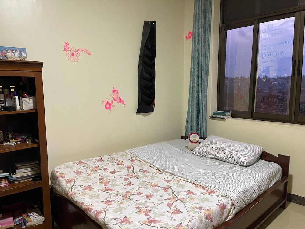 Room-nshuti Spacious Quiet Rm For Short Shared Dormitory, 1 Bedroom, Balcony, Garden View 6