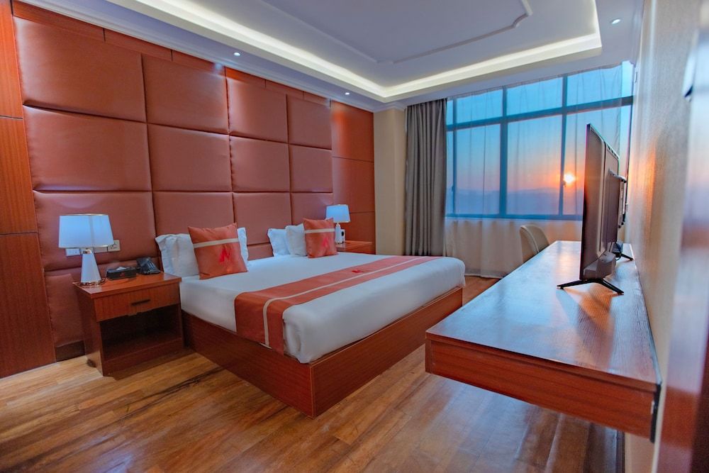 undefined M Apartments & Hotel 2