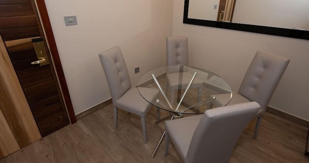 undefined Africa's Touch & Leisure 8