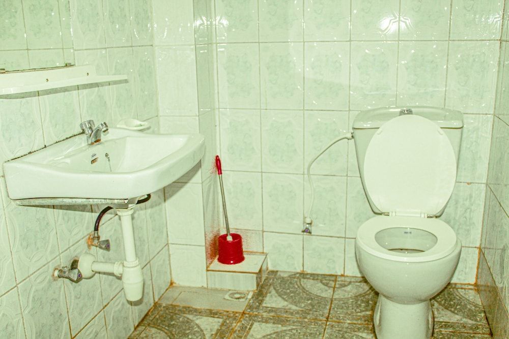 undefined Hotel Heartland 8