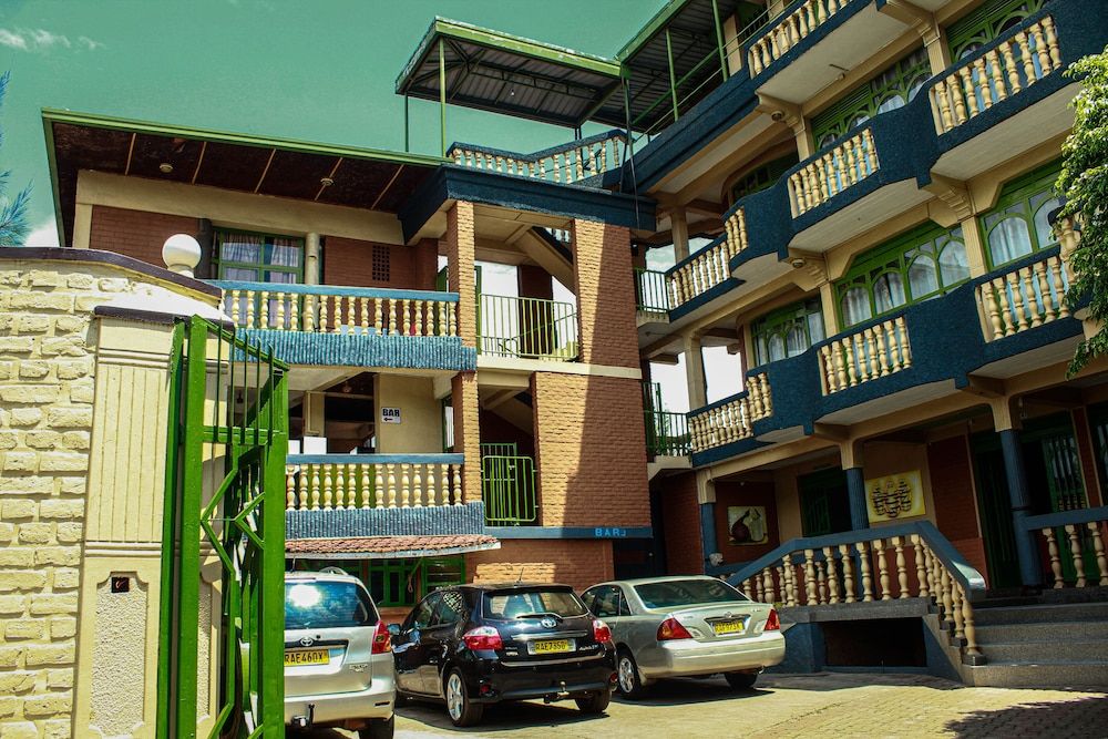 undefined Hotel Heartland 2