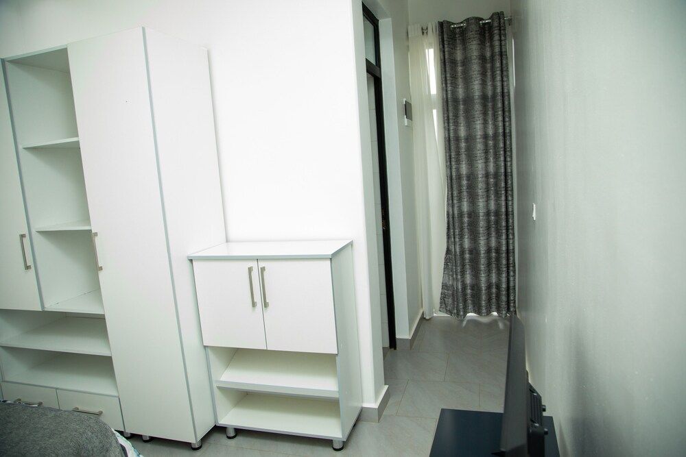 JLD Apartments Standard Room 9