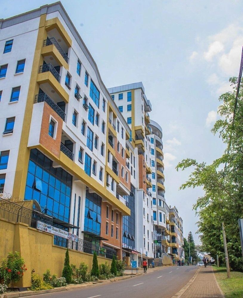 undefined Tropical Plaza Apartments 7