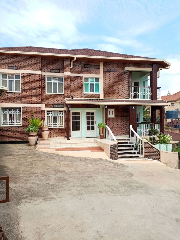 undefined Charming 2-bed House in Kigali 2