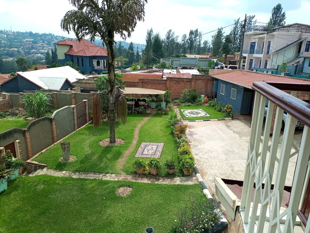 undefined Charming 2-bed House in Kigali 3