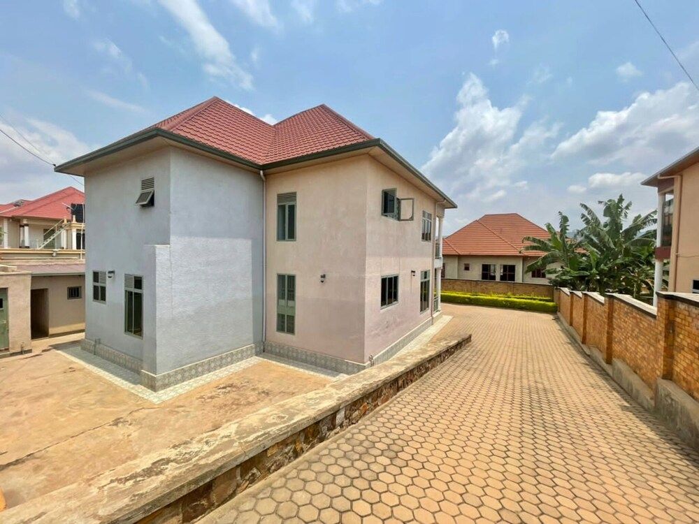 undefined Room in House - Cosy Private Room With Hottub 7