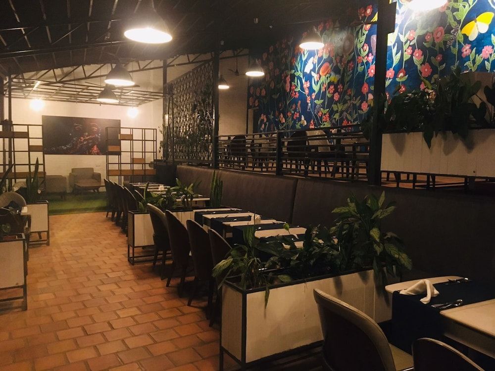 undefined La Villa Residence Hotel 3