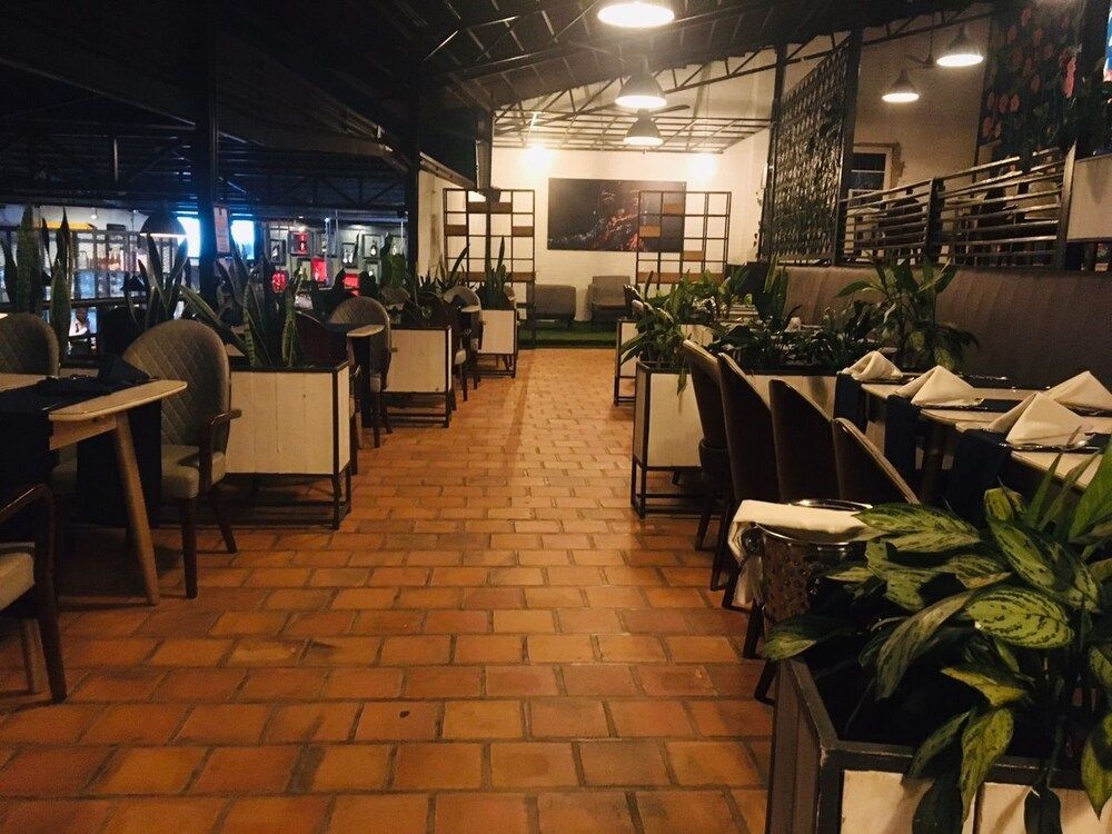 undefined La Villa Residence Hotel 4