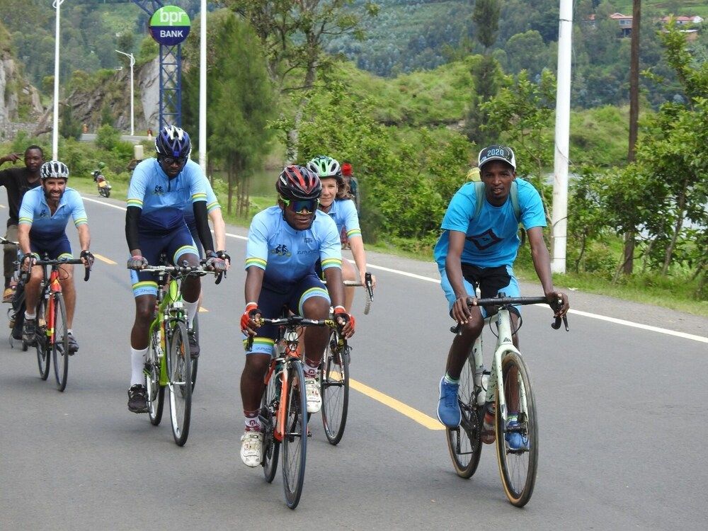 undefined Tommy's Budget Rooms 8