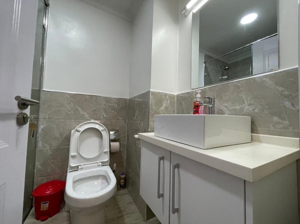 Lovely 3-bedroom Apartment Swimming Poolgym Apartment, 3 Bedrooms, Balcony, Mountain View 9