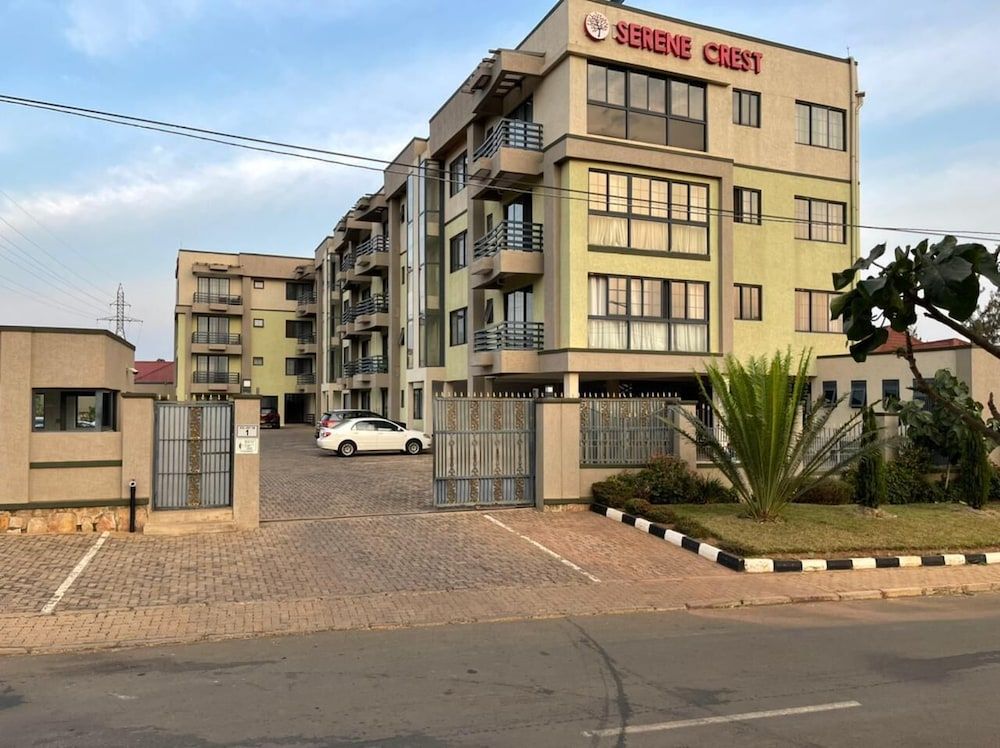 undefined Lovely 3-bedroom Apartment Swimming Poolgym