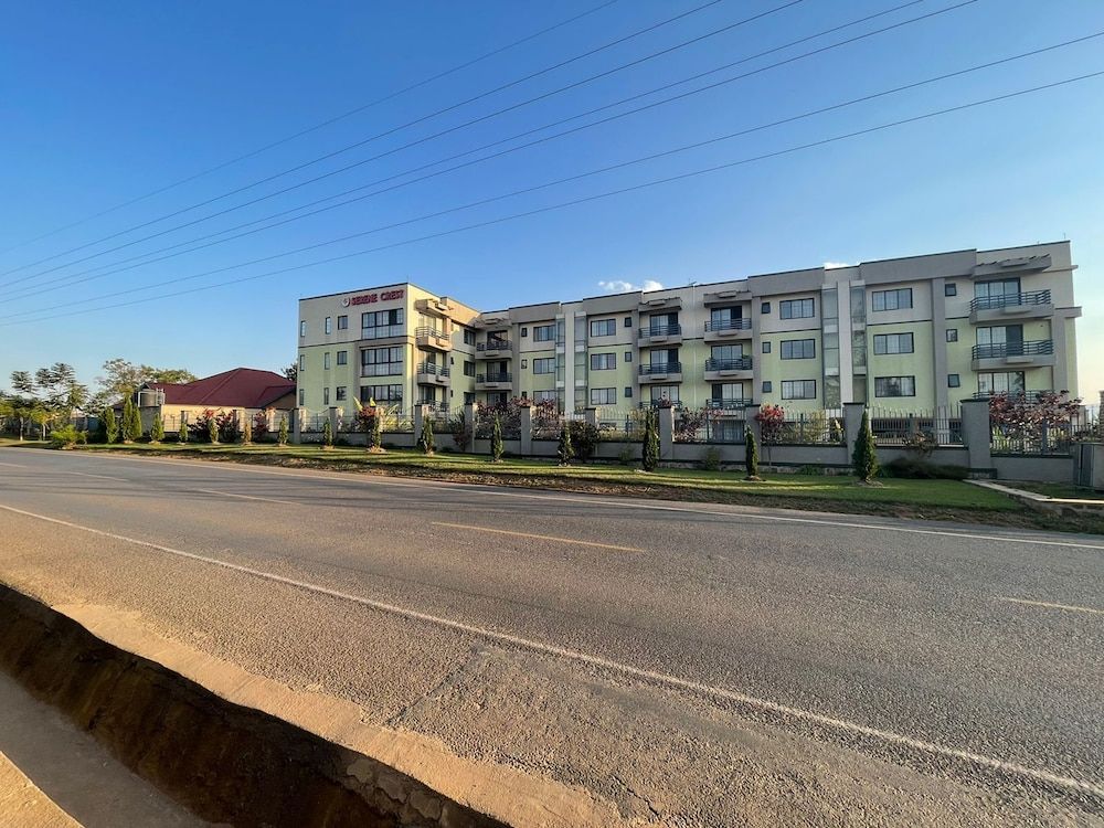 undefined Lovely 3-bedroom Apartment Swimming Poolgym 7