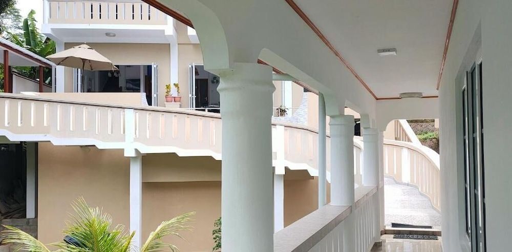 undefined Mountain View Hotel 7