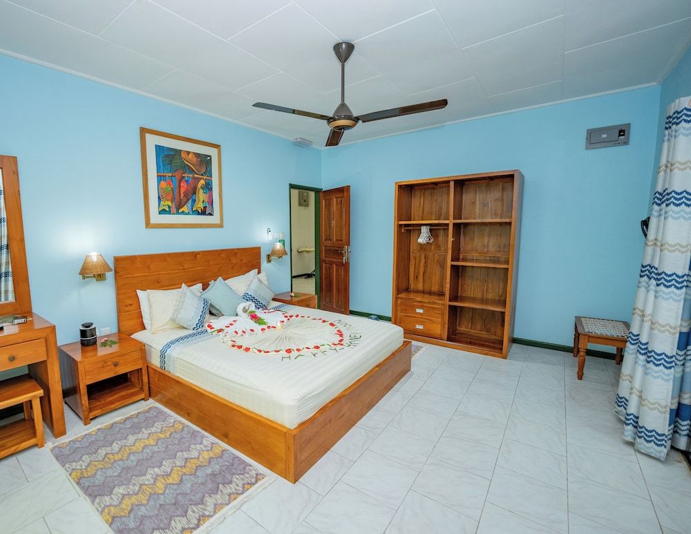 undefined Pension Michel 5