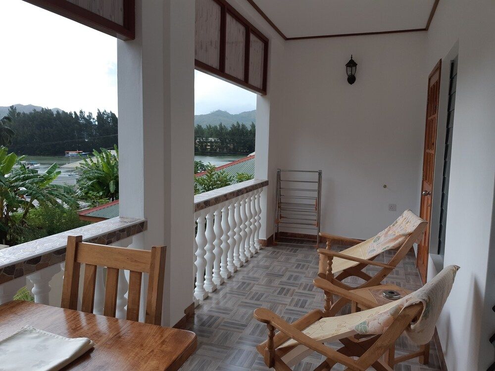 undefined Relax and Quiet Place 6
