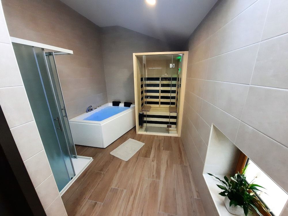 Apartments Hlapi with SPA Luxury Studio Suite 7