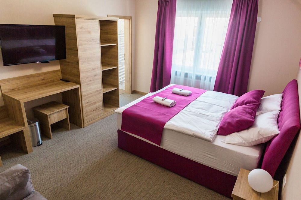 undefined Bed & Breakfast Tea rooms 10