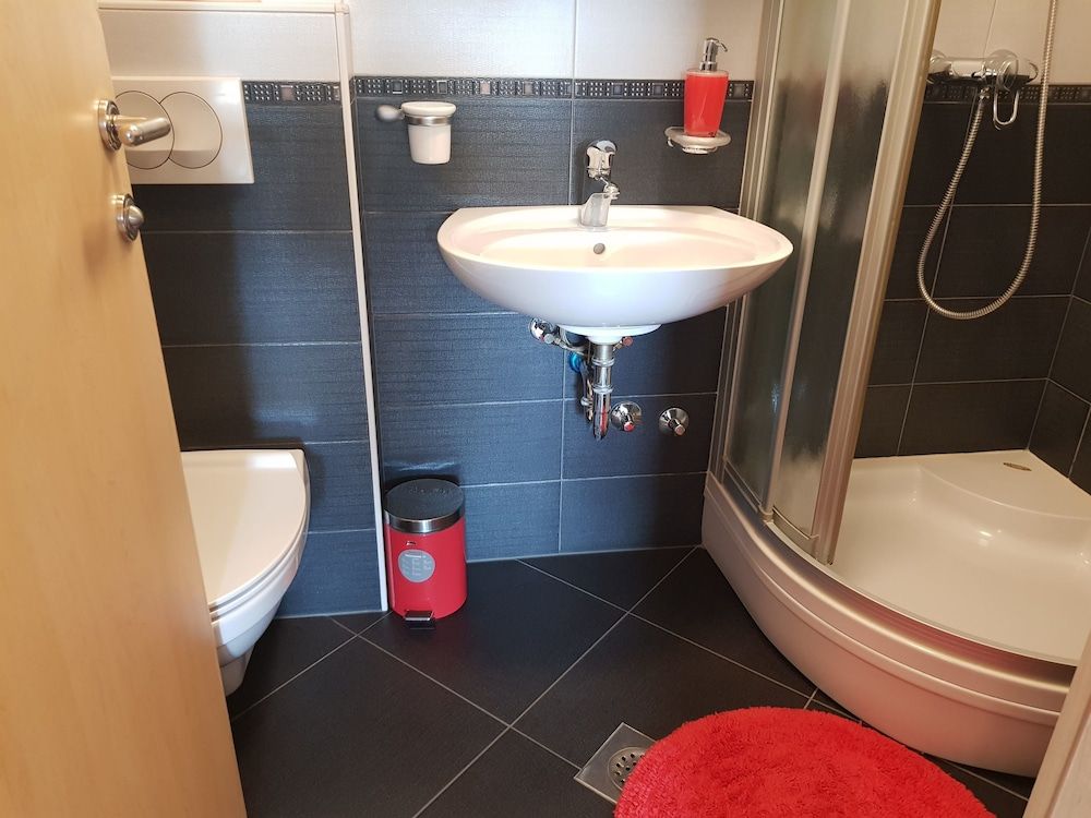 undefined Vila Ema 10