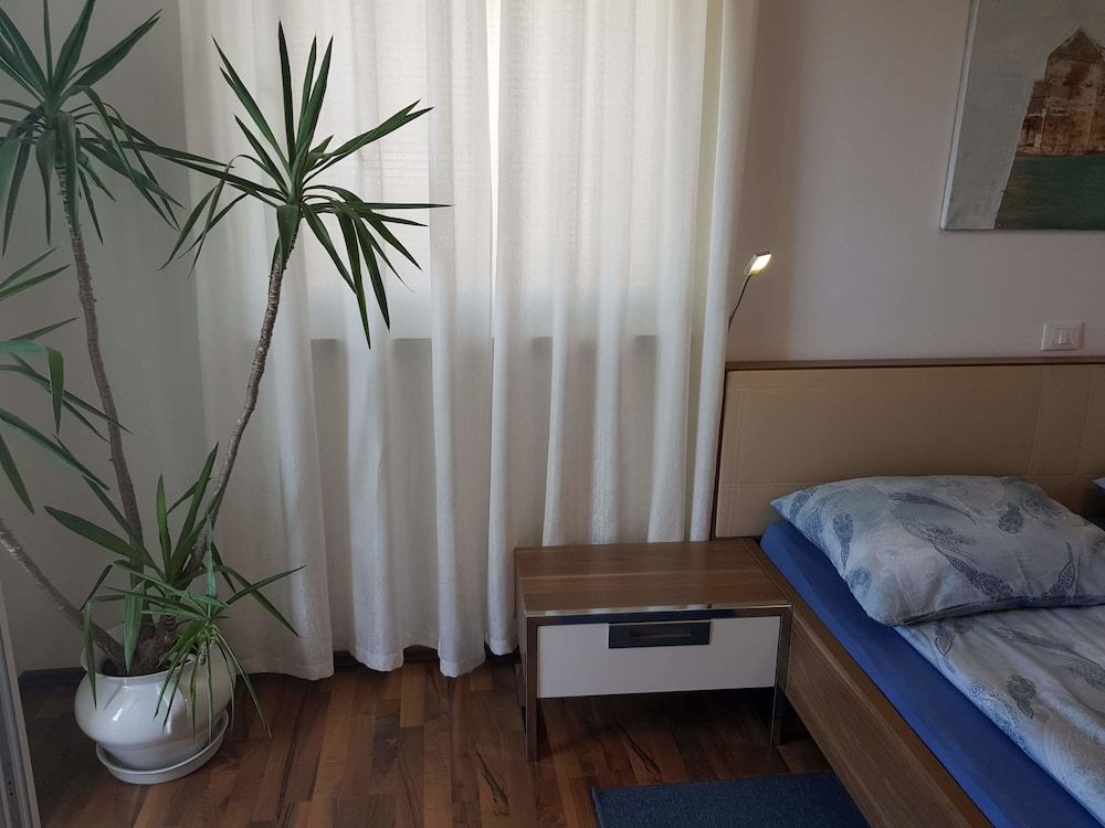 Vila Ema Deluxe Apartment, 1 Bedroom, Garden View 8