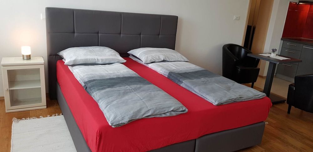 undefined Vila Ema 6