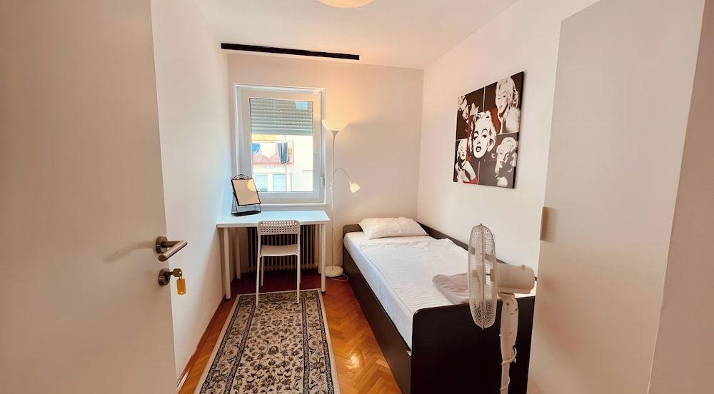 undefined EMONA Guesthouse Ljubljana 4