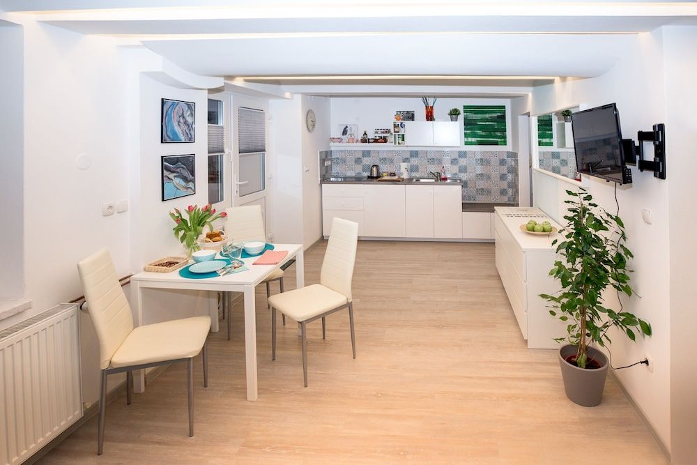 undefined Big Yard 3