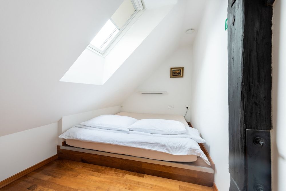 Kollmann Rooms and Apartments Studio (2 Adults) 2